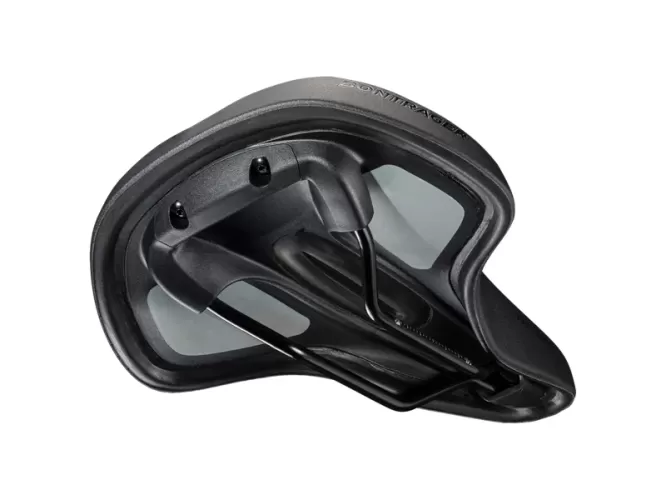 21589_A_5_Boulevard_Saddle